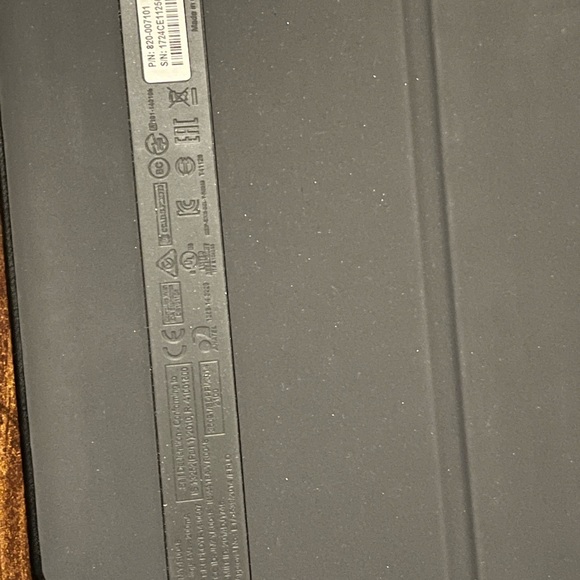 Logitech Keyboard Case for IPad Air 2 - Picture 3 of 6